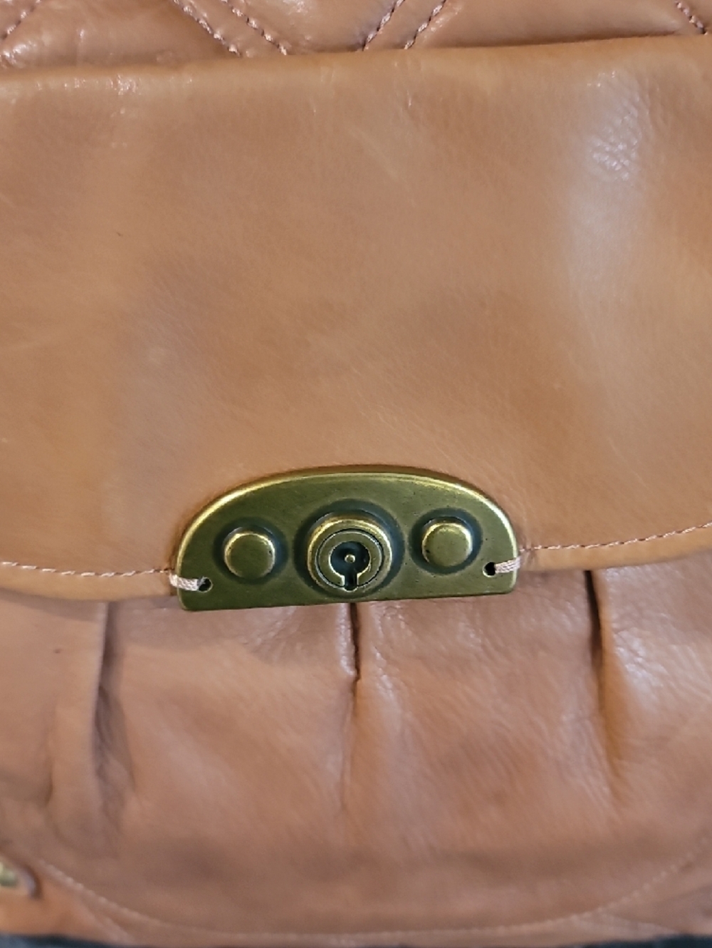 Vintage Fossil Women's Quilted Leather Hobo Bag in Tan - Picture 2 of 8